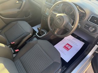 /photos/12403/0e301d64-895d-b644-e860-7d81ab341216_i320x240.jpg