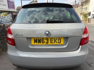 /photos/12403/10211c5b-e7be-fbd2-ebe8-2c37ce00c8bf_i320x240.jpg