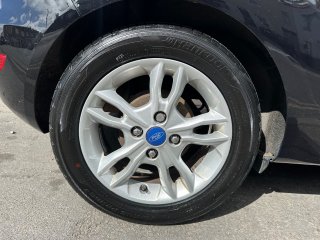 /photos/12403/1679695f-116e-7e2e-1ed2-2bd3137a1e37_i320x240.jpg