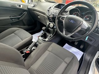 /photos/12403/2529b9d6-b5a4-509f-b0eb-97c9b801515a_i320x240.jpg