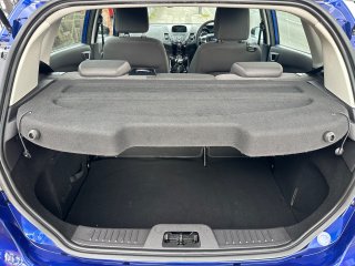 /photos/12403/3dfa85f7-52be-64f9-f3de-ee6610b43fa1_i320x240.jpg