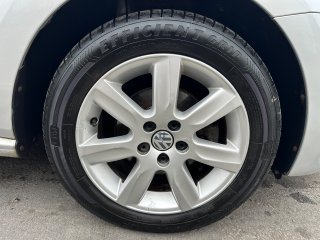 /photos/12403/46f8bd10-5539-9b15-9267-6a1a0241b341_i320x240.jpg