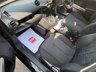 /photos/12403/6486228d-4dab-ed4a-1be3-d671295637ec_i320x240.jpg