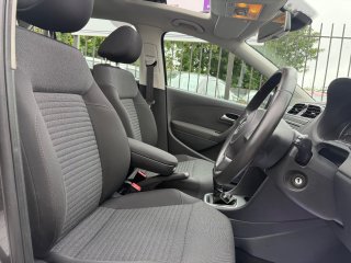 /photos/12403/77e69cae-a4d6-dbbc-95c9-9976e103f81e_i320x240.jpg