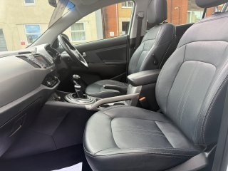 /photos/12403/81dd6536-1dfc-6064-ffb6-99a75dcfcb0a_i320x240.jpg