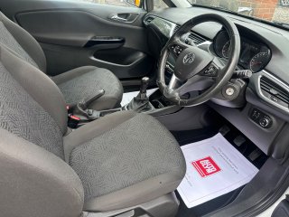 /photos/12403/b9d84cab-321d-eff9-23f2-b6bef5d45c61_i320x240.jpg