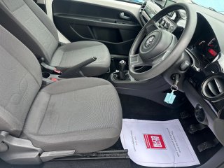 /photos/12403/f1e5d561-9e3c-0de7-36c2-94a87ad4fe41_i320x240.jpg