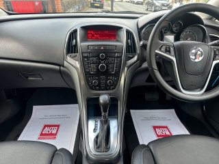 /photos/12403/fe816c60-ccb4-1ce7-fe7f-d52a7dc9368a_i320x240.jpg